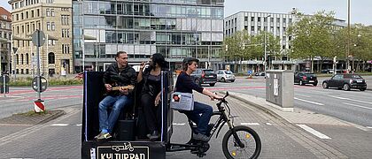 Foto vom Kulturrad mit Sängerin Alicia